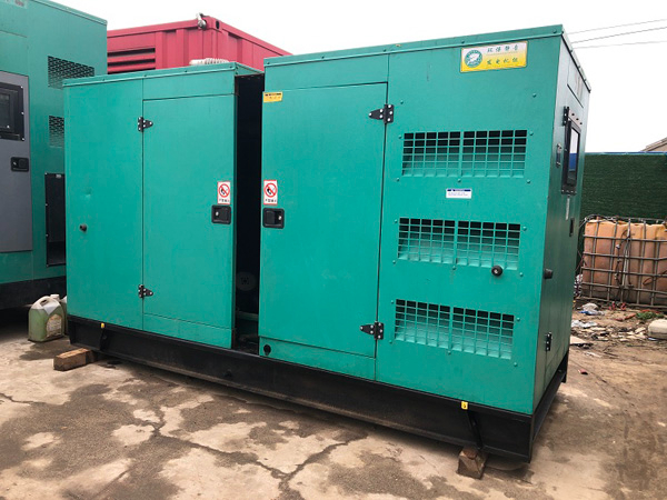 白银怎样合理控制磷酸铁锂蓄电池的充放电倍率以延长其使用寿命？