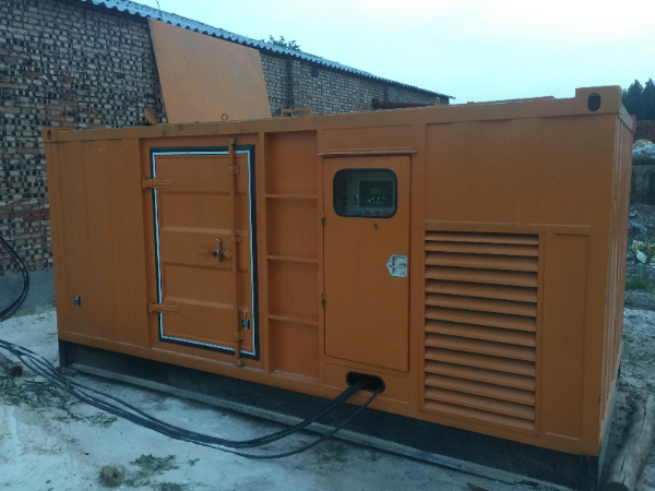 白银发电机组长期使用中，电缆线的敷设路径有哪些要求？