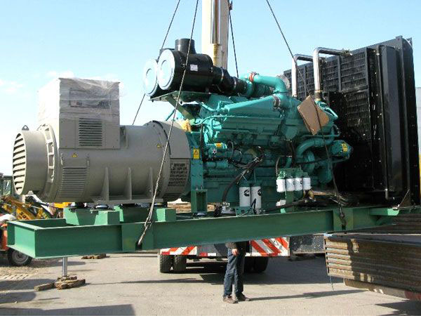 白银冬季柴油发电机启动前，如何检查燃油标号是否适配？